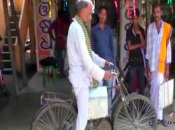 Petani Ini Sulap Ontel Jadi Sepeda Listrik