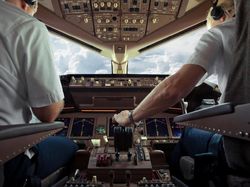 Pilot Juga Menyempatkan Wisata di Sela Bertugas