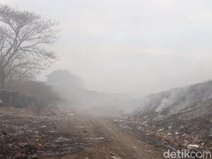 Derita 2.000 Warga 2 Bulan Dibekap Asap Kebakaran Sampah di Solo