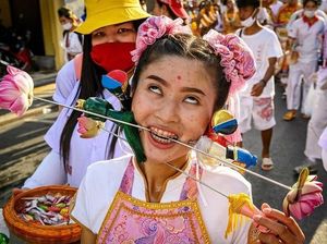 Bikin Ngilu, Begini Festival Vegetarian di Phuket