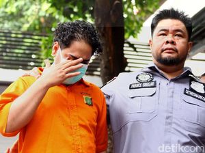 Menangis saat Rilis, Ini Alasan Suami Dhawiya Pakai Narkoba Lagi Menangis saat Rilis, Ini Alasan Suami Dhawiya Pakai Narkoba Lagi