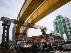 Melihat Progres Pembangunan Flyover Rawa Panjang