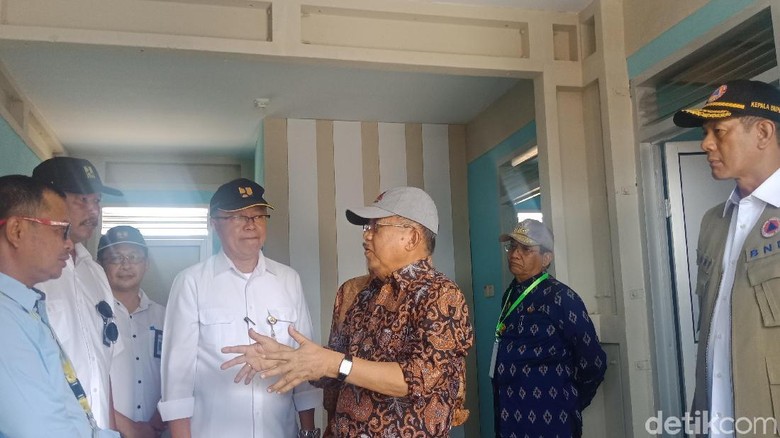 Ke Palu, JK Cek Pembangunan Hunian Tetap untuk Korban Gempa dan Likuifaksi Ke Palu, JK Cek Pembangunan Hunian Tetap untuk Korban Gempa dan Likuifaksi