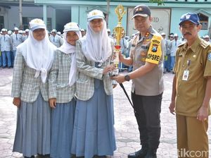Tekan Penyalahgunaan Medsos di Trenggalek, Polisi Sambangi Sekolah Tekan Penyalahgunaan Medsos di Trenggalek, Polisi Sambangi Sekolah