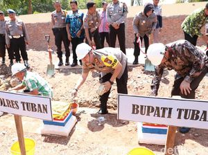 Polres Tuban Bangun Gedung Pelayanan Publik Senilai Rp 2 Miliar Polres Tuban Bangun Gedung Pelayanan Publik Senilai Rp 2 Miliar