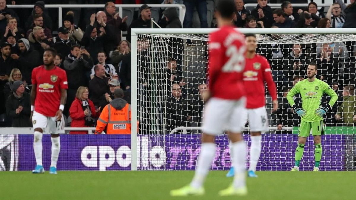MU kian terpuruk usai dikalahkan Newcastle United. (Foto: Scott Heppell / Reuters)