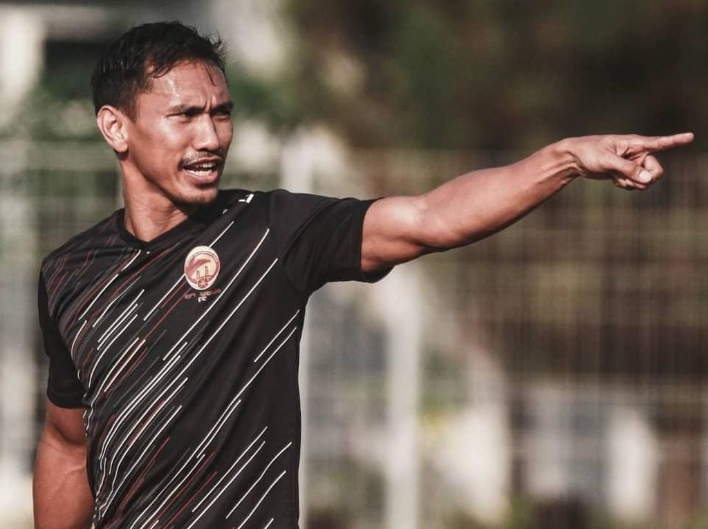 Zulkifli Syukur Heran Didaftarkan Jadi Bakal Calon Exco PSSI Zulkifli Syukur Heran Didaftarkan Jadi Bakal Calon Exco PSSI