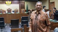 Senyum Sofyan Basir Usai Dituntut 5 Tahun Penjara