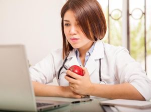 Deretan Camilan Sehat yang Bisa Temani Kamu di Kantor