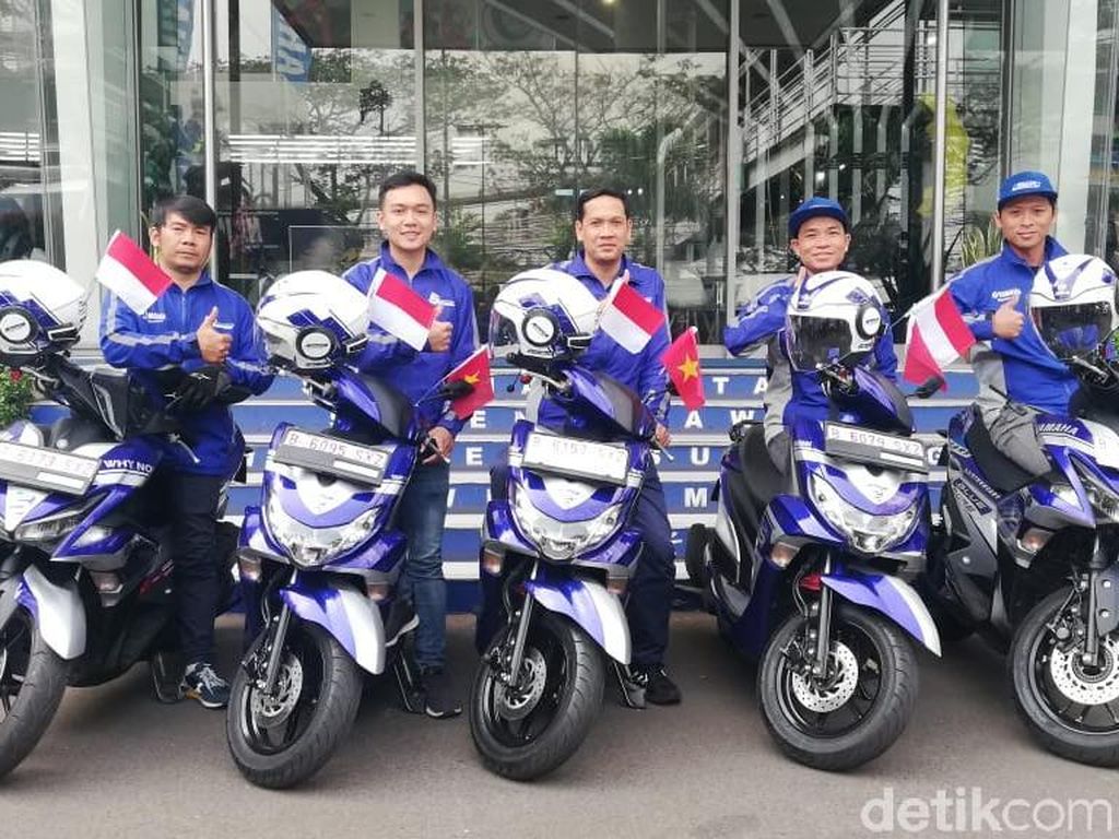 Curhatan Rider Vietnam Soal Lalu Lintas di Indonesia Curhatan Rider Vietnam Soal Lalu Lintas di Indonesia