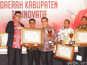 Banyuwangi Kembali Jadi Kabupaten Terinovatif se-Indonesia Banyuwangi Kembali Jadi Kabupaten Terinovatif se-Indonesia