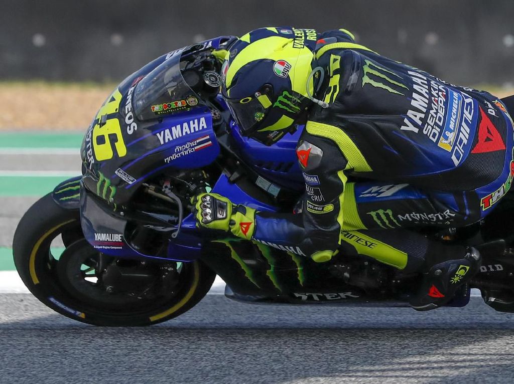 Gegara Coba Teknik Ngerem Baru Valentino Rossi Terjatuh? Gegara Coba Teknik Ngerem Baru Valentino Rossi Terjatuh?