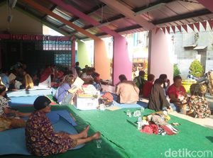 383 Warga Korban Kebakaran Taman Sari Mengungsi di 3 Posko