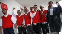 Ekspresi 5 Terdakwa Perusuh 22 Mei Pascasidang Ditunda