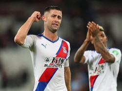 Gary Cahill menunjukkan kepemimpinannya untuk membawa Crystal Palace membalikkan keadaan atas West Ham United dan menang 2-1. (Foto: Catherine Ivill/Getty Images)