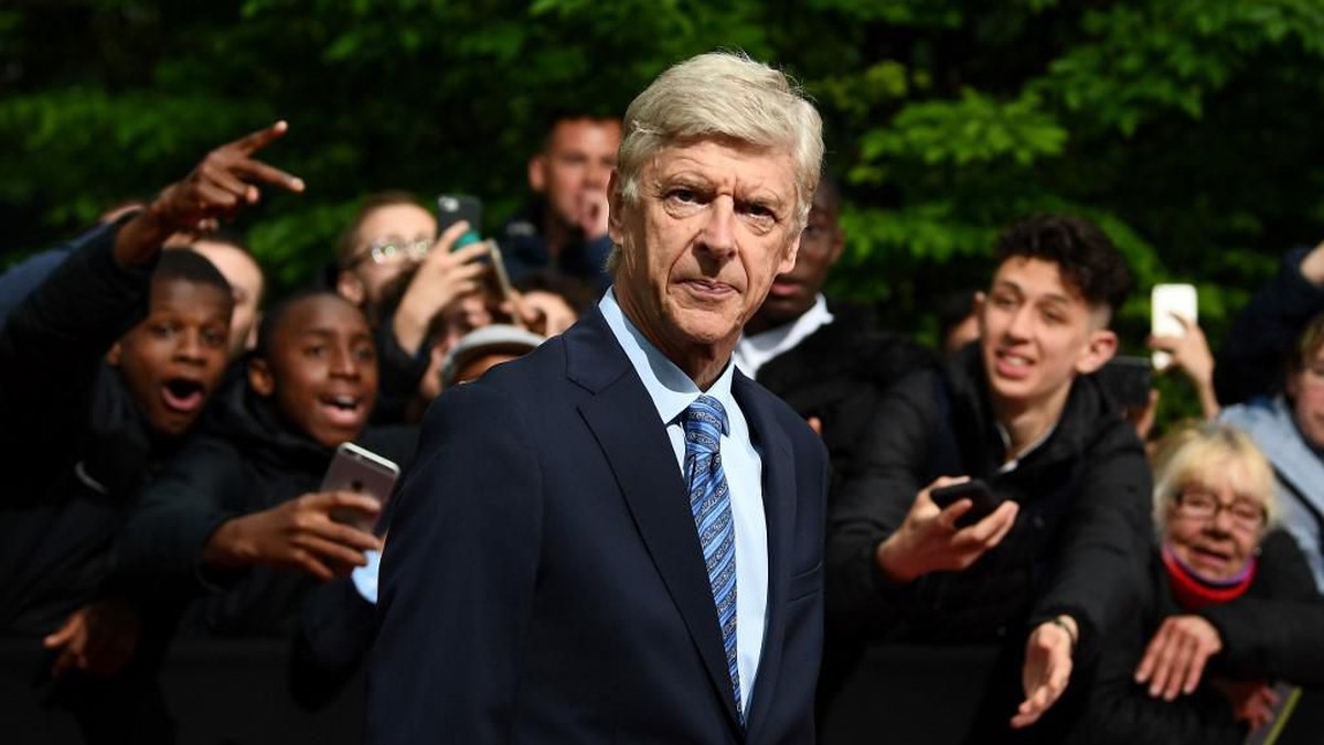 Arsene Wenger jagokan dua tim di Liga Champions. (Foto: Franck Fife / AFP)
