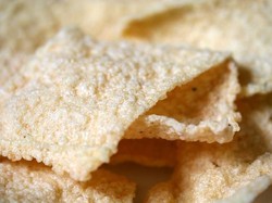 Canda Tito Stunting Makan Kerupuk, Ahli Sebut Kerupuk Bukan Makanan Anak