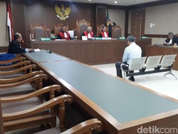 Didakwa Aniaya Hakim, Pengacara TW Ajukan Eksepsi