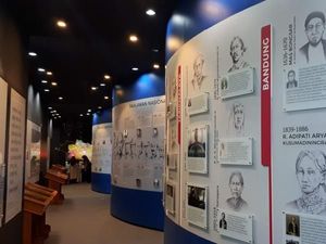 Bertemu Para Tokoh Jawa Barat di Perpustakaan Bandung