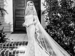 Gaun Pengantin Hailey Bieber Ternyata Kreasi Off-White, Kerudungnya Unik