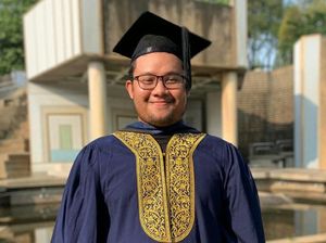 Viral Curhat Pria Mau Bunuh Diri karena Skripsi Gagal 18 Kali, Kini Diwisuda