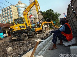 DKI Siapkan 4 Desain Trotoar, Tak Ada Tipe untuk PKL Jualan