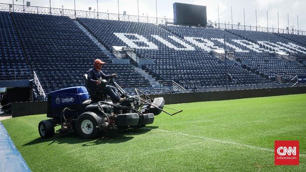 Menyambangi 'Kuil Suci' Buriram United: Thunder Castle