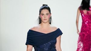 Kenalan dengan Ali, Model Plus Size Pertama di Iklan Victorias Secret