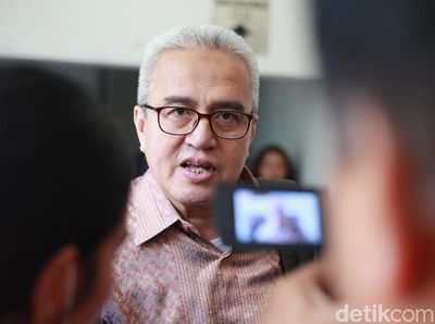 Desrizal Pengacara TW Ajukan Eksepsi