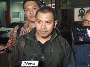 Dicecar 18 Pertanyaan, Munarman Ditanya soal WA Tersangka Penganiayaan Ninoy Dicecar 18 Pertanyaan, Munarman Ditanya soal WA Tersangka Penganiayaan Ninoy