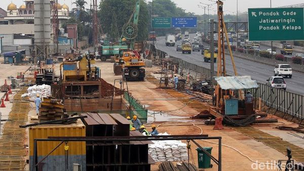 Penampakan Terkini Proyek Terowongan Kereta Cepat di Jatiwaringin