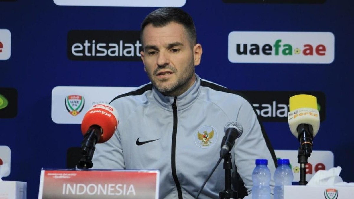 Simon McMenemy dianggap tak mampu mengangkat moral pemain. Foto: dok.PSSI