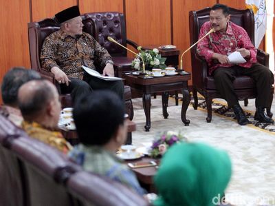 Ketua DPD Terima Forum Staf Ahli Kepala Daerah