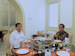Jokowi dan Prabowo, Kompak Soal Selera Jajanan Ndeso