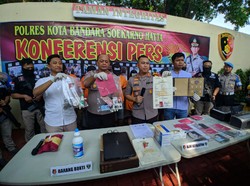 Daftar Sopir Taksi Online Pakai KTP Palsu, Komplotan Ini Ditangkap Polisi