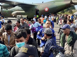 Pemkab Malang Beri Trauma Healing Bagi Pengungsi Wamena yang Pulang
