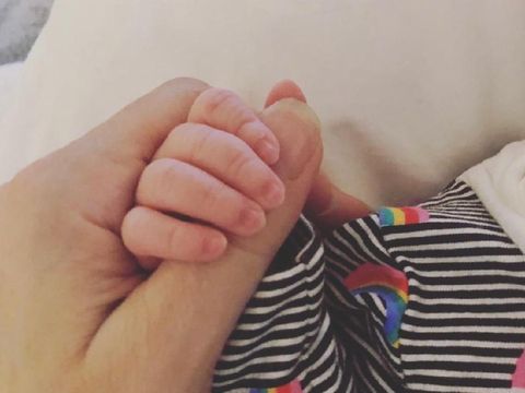 Dapat Donor Sperma, Natalie Imbruglia Melahirkan di Usia 44 Tahun