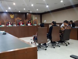 Novel Baswedan-Miryam Beda Keterangan di Sidang Kasus e-KTP Markus Nari