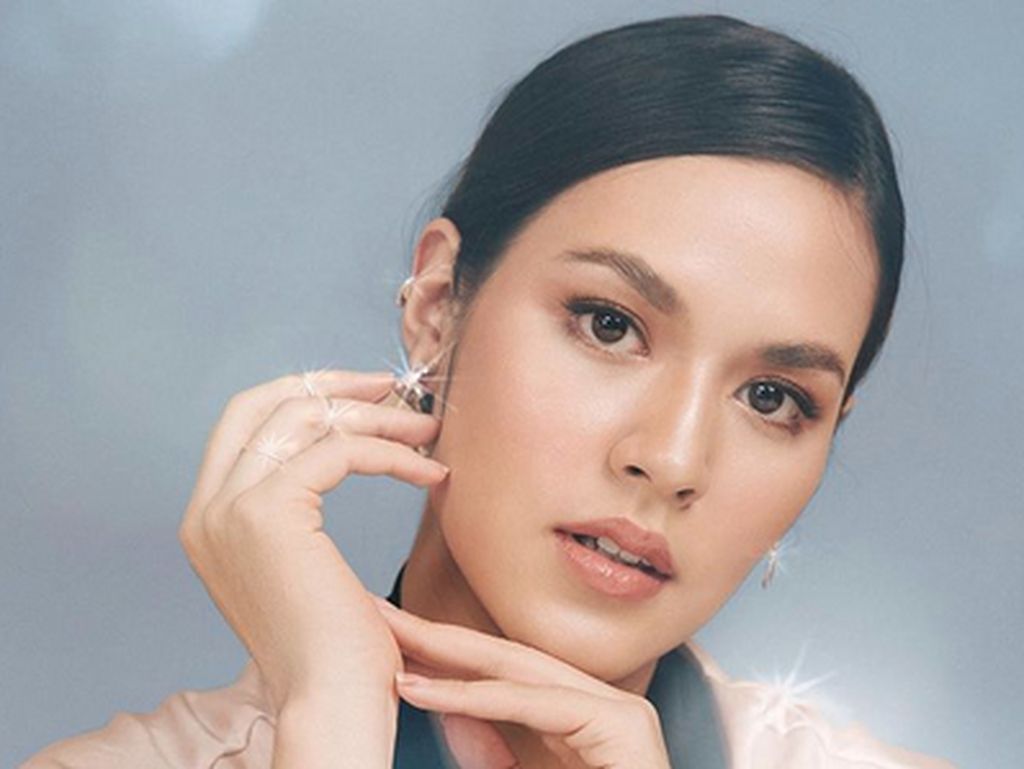 Raisa Lebih Berwarna dalam You Raisa Lebih Berwarna dalam You