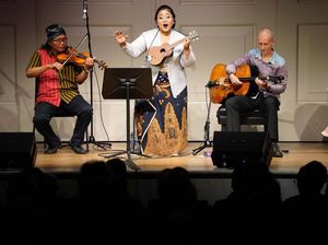 Langgam Bengawan Solo hingga Keroncong Hipnotis Publik Amerika Langgam Bengawan Solo hingga Keroncong Hipnotis Publik Amerika