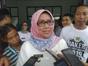 Bupati Bogor Sindir Warga: Salat-Ngaji Rajin, Tapi Buang Sampah Sembarangan