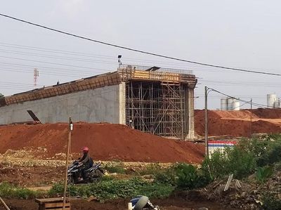 Penampakan Proyek Terowongan Tol Desari yang Ambruk