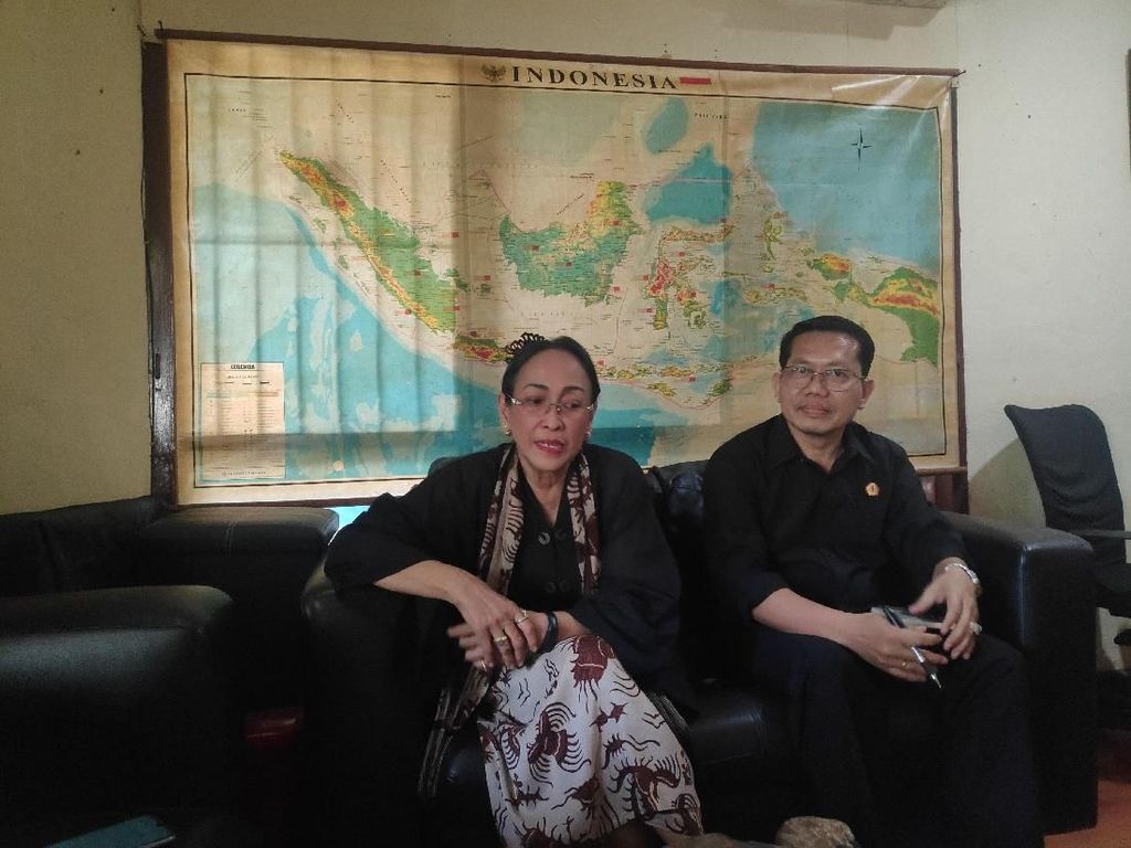 Sukmawati Ingin KPK Diperkuat: Agar Bisa Usut Korupsi Kroni Soeharto Sukmawati Ingin KPK Diperkuat: Agar Bisa Usut Korupsi Kroni Soeharto