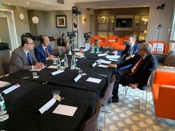 Bill Gates Kaji Teknologi Permudah Akses Modal ke Ibu-ibu di RI