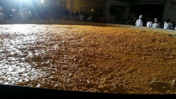 Wow!  Ini Rekor Makanan Terbesar, Ada Kantung Teh hingga Omelette Jumbo