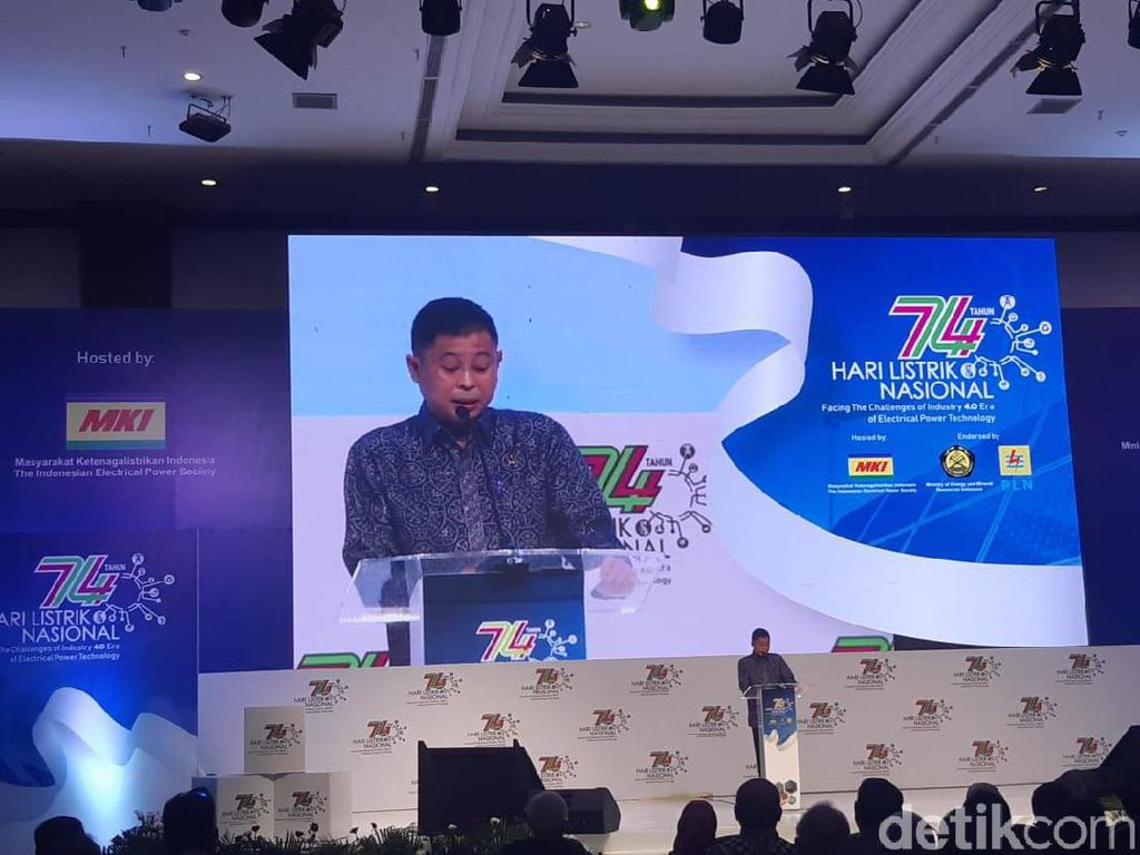 Jonan Sindir Direksi PLN: Gaji 30 Kali dari Menteri, Kerjanya Lemas Jonan Sindir Direksi PLN: Gaji 30 Kali dari Menteri, Kerjanya Lemas