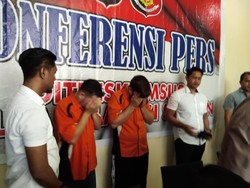 Polisi Tangkap 2 WN Rumania Pembobol ATM di Makassar