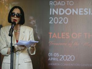 Indonesia Fashion Week 2020 Angkat Ragam Budaya Kalimantan