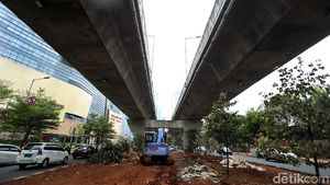 Pedestrian di Kolong JLNT Casablanca Mulai Ditata