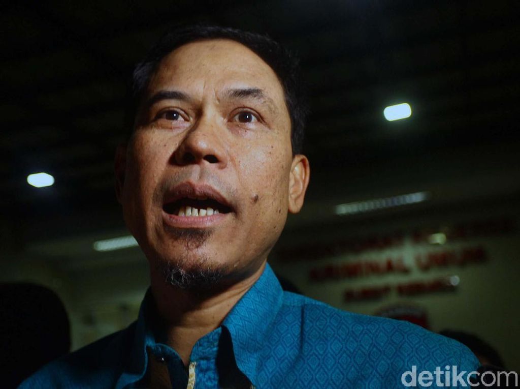 Beda dari Tuntutan Jaksa, Hakim Vonis Munarman Terbukti Bantu Teroris